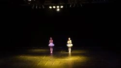 Kulturforum: Tanzsolo und -duette - dance studio the moooove